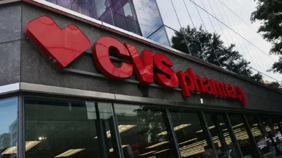 CVS健康一季度业绩超预期并上调盈利指引